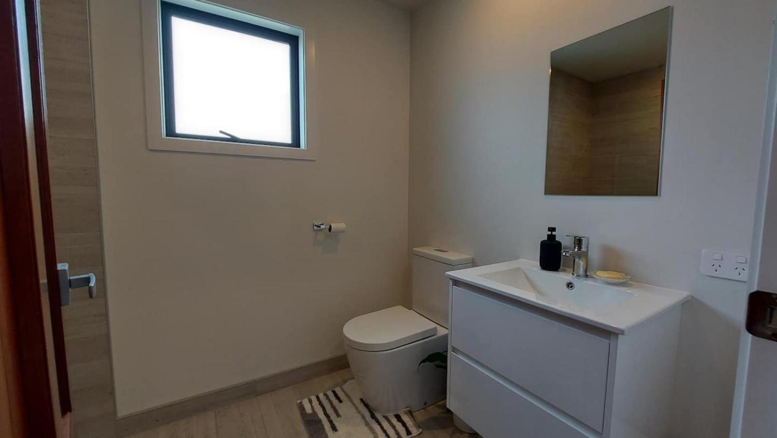 Sleek Suite By The Sand 1-Bedroom Dunedin Dış mekan fotoğraf